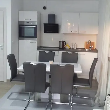 Апартаменты Orkic Воднян